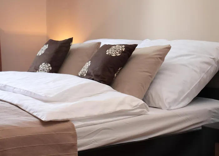 Apartment Glam House *