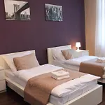 Glam House